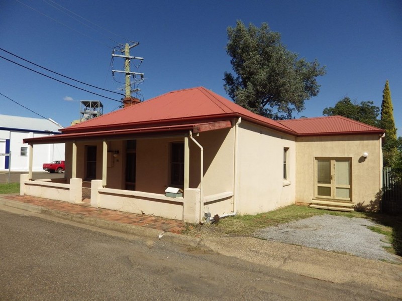 81 Griffin Avenue, Tamworth NSW 2340