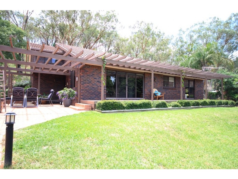 7 Waratah Place, Tamworth NSW 2340