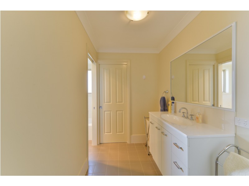 16A Karenvar Avenue, Calala NSW 2340