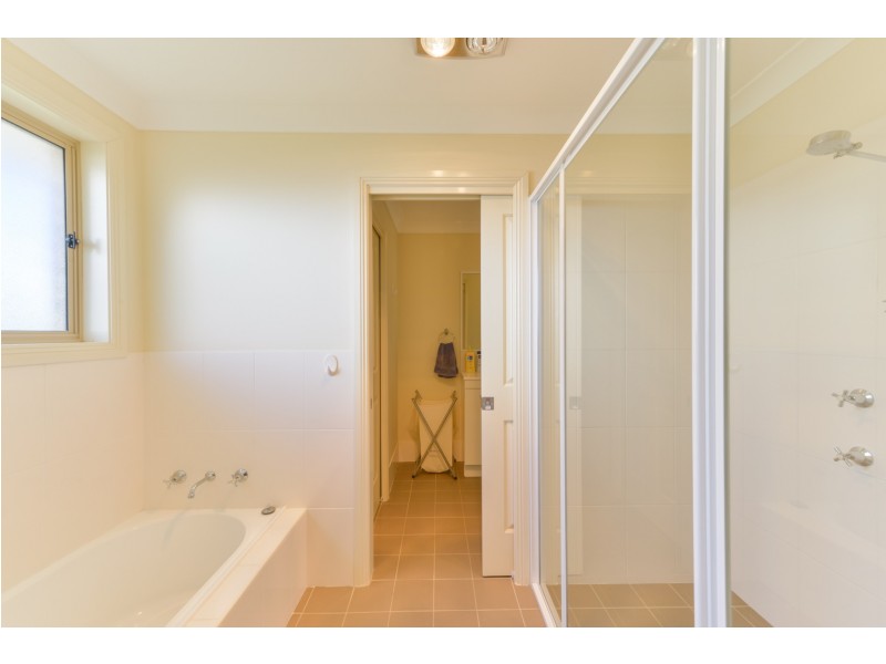 16A Karenvar Avenue, Calala NSW 2340