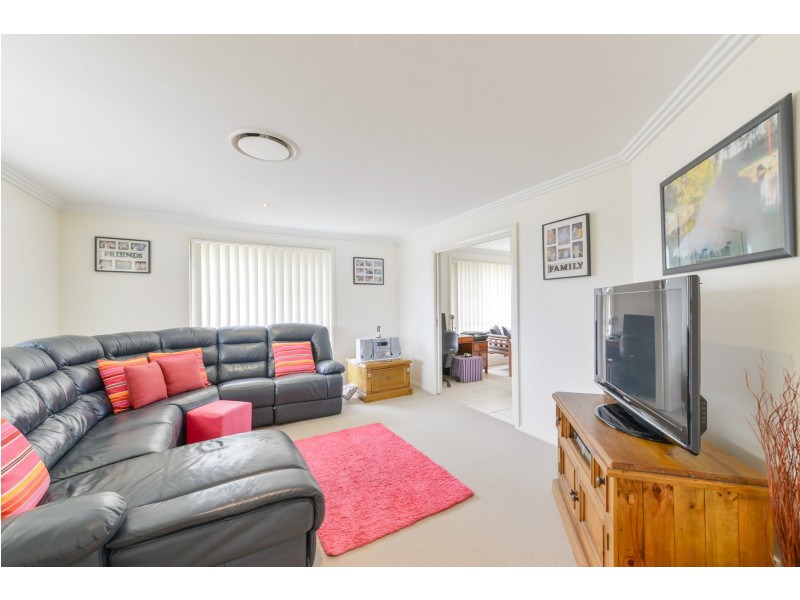 18 Wagonia Drive, Kootingal NSW 2352