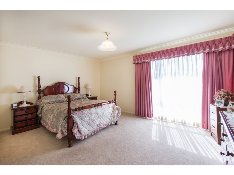 3 Gouldian Way, Tamworth NSW 2340