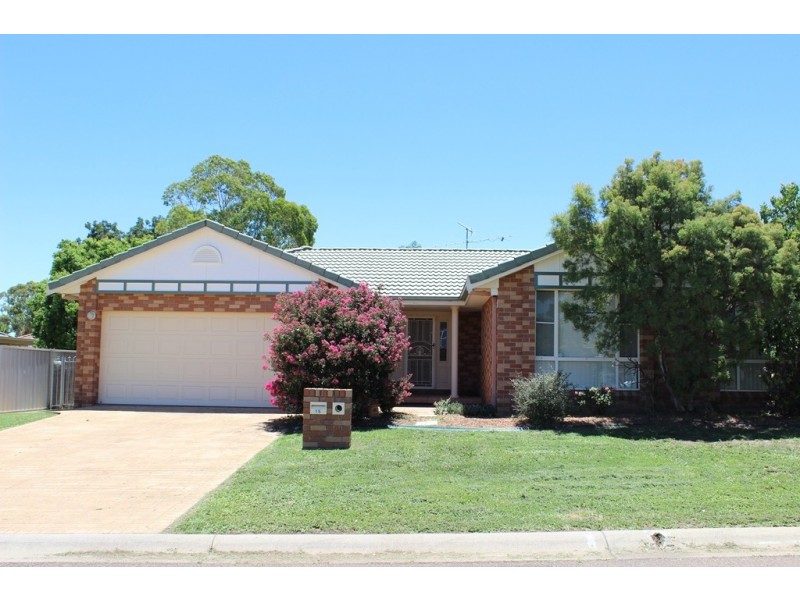 15 Wahroonga Drive, Tamworth NSW 2340