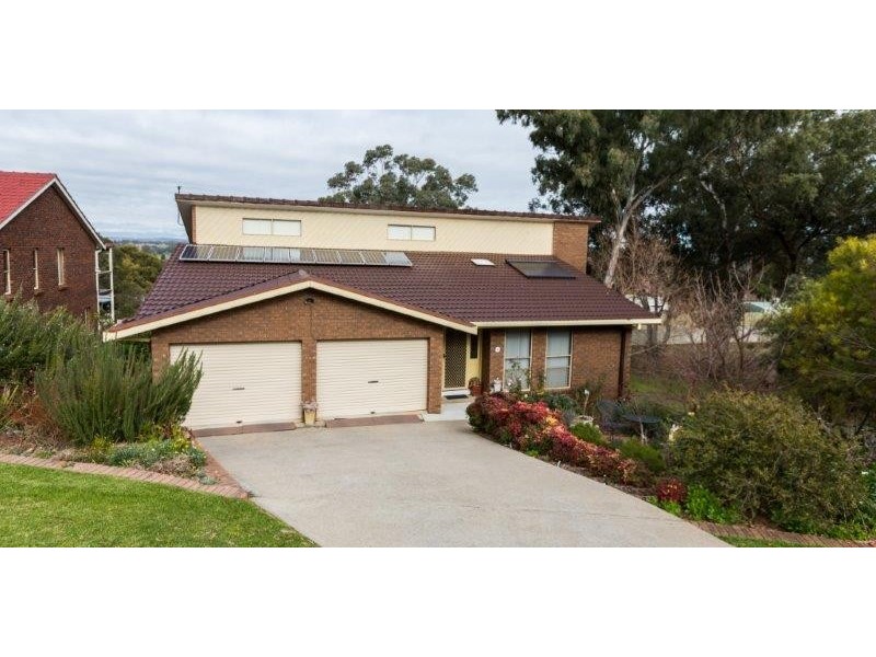 43 Valley Drive, Tamworth NSW 2340