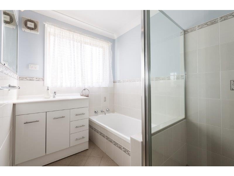 43 Valley Drive, Tamworth NSW 2340