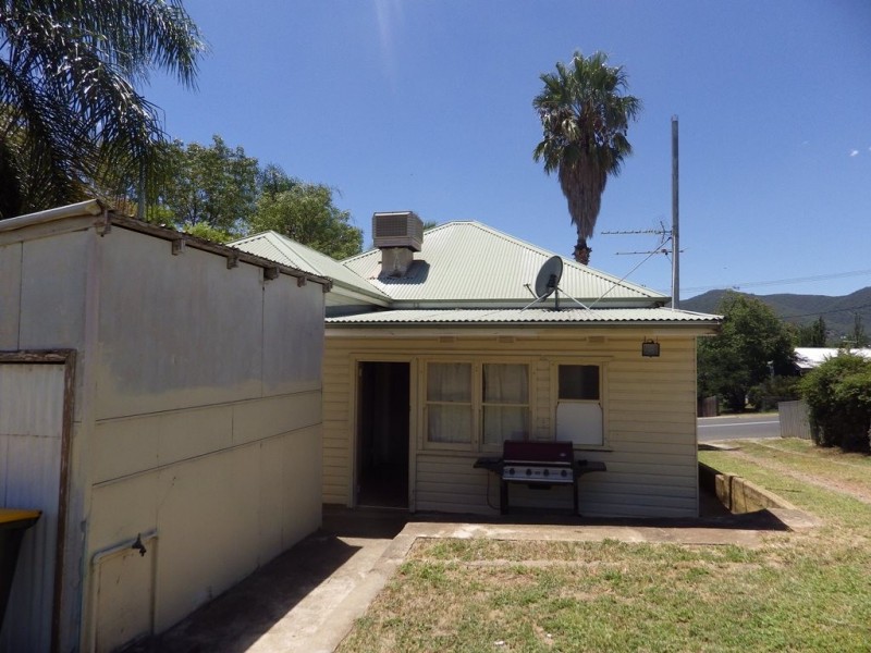 3 Denne Street, Tamworth NSW 2340