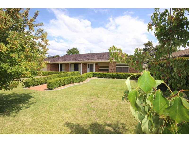 12 Gordon Street, Calala NSW 2340