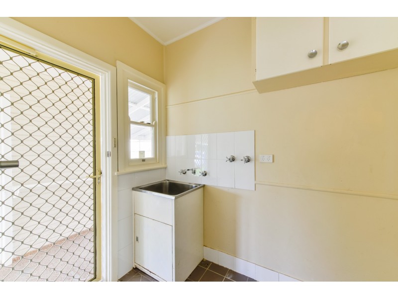 12 Churchill Street, Tamworth NSW 2340