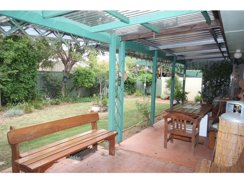 52 Kinarra Street, Tamworth NSW 2340