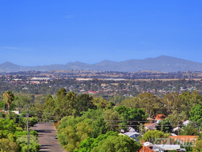 8 Bernice Place, Tamworth NSW 2340