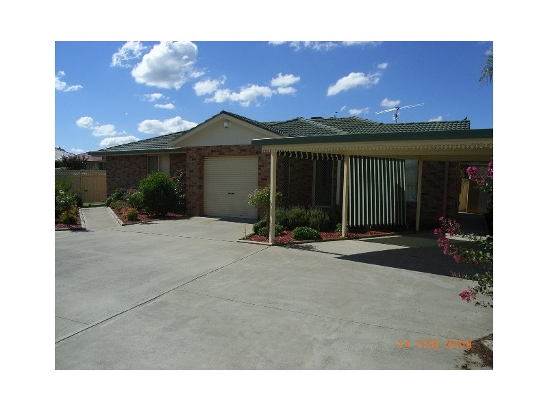 18A The Retreat, Tamworth NSW 2340