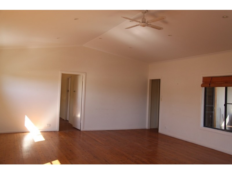 54 Wilburtree Street, Tamworth NSW 2340