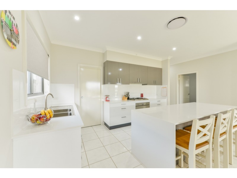 15 Sanctuary Place, Tamworth NSW 2340