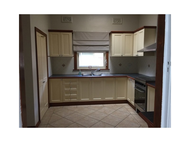 37 Bligh Street, Tamworth NSW 2340