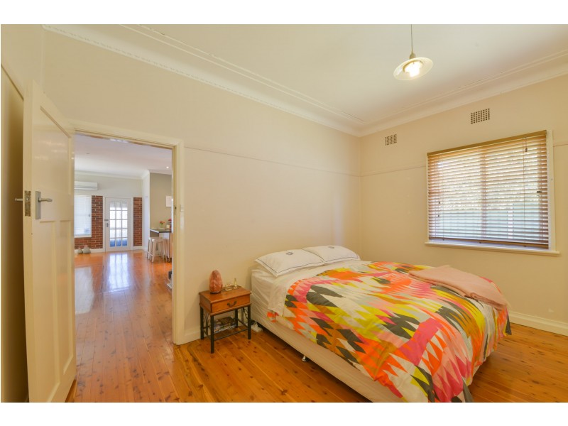 155 Upper Street, Tamworth NSW 2340