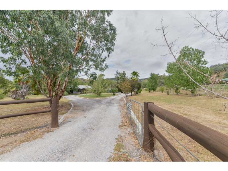 62 Avoca Road, Tamworth NSW 2340