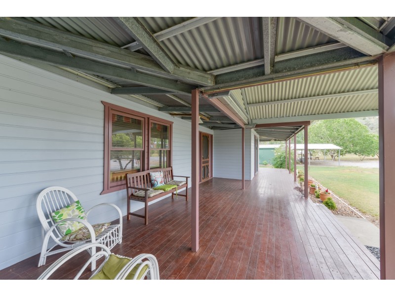 62 Avoca Road, Tamworth NSW 2340