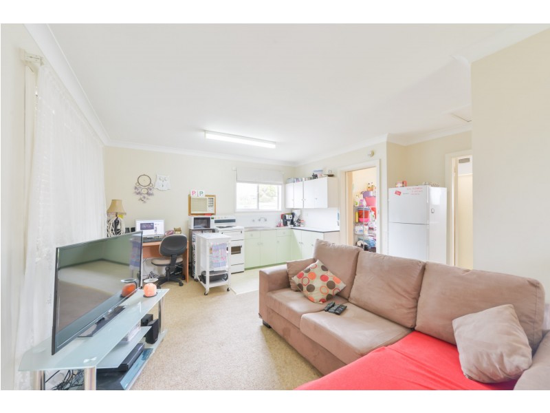 2A Cohen Lane, Tamworth NSW 2340