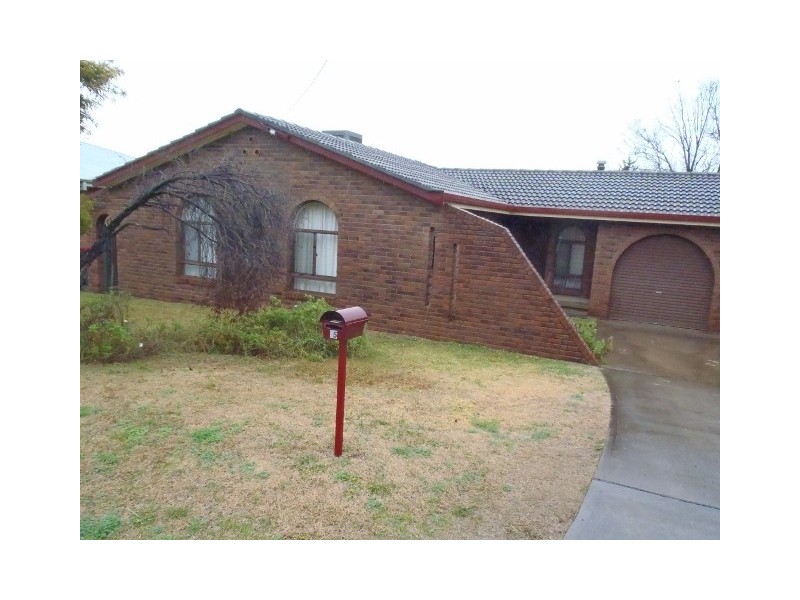 15 Glengarvin Drive, Tamworth NSW 2340