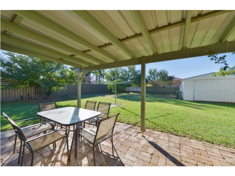 10 Grant Street, Kootingal NSW 2352