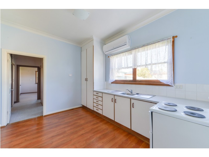 9 Electra Street, Tamworth NSW 2340