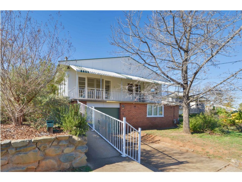 57 Hall Street, Tamworth NSW 2340