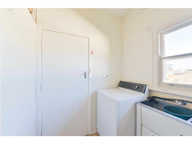 57 Hall Street, Tamworth NSW 2340