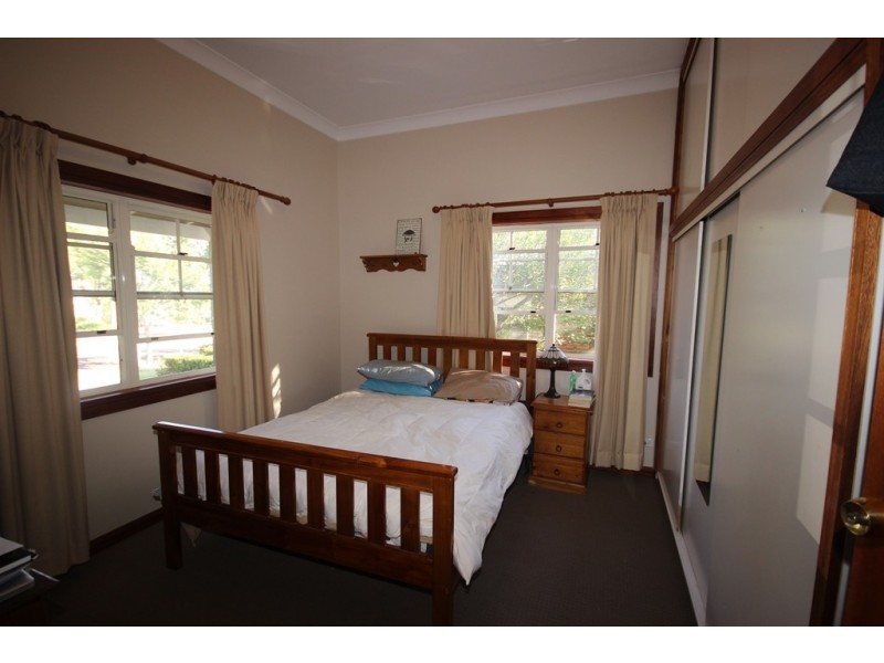 28 Chelmsford Street, Tamworth NSW 2340