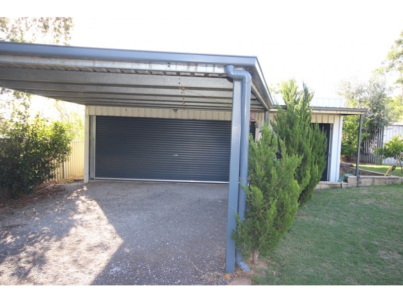28 Chelmsford Street, Tamworth NSW 2340