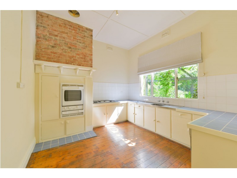 120 Carthage Street, Tamworth NSW 2340