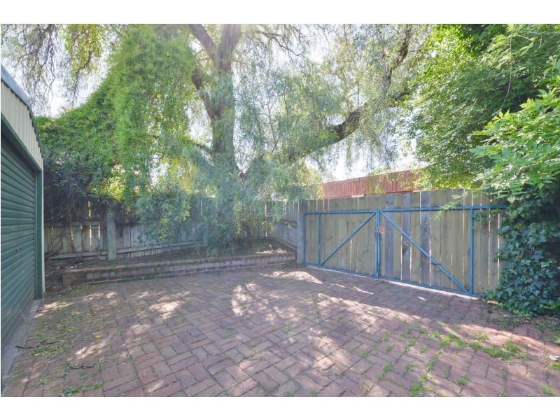 120 Carthage Street, Tamworth NSW 2340