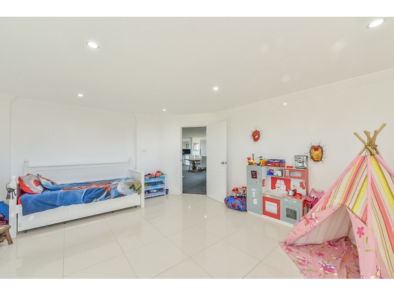 17 Manina Way, Tamworth NSW 2340