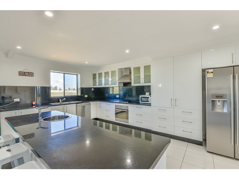 17 Manina Way, Tamworth NSW 2340