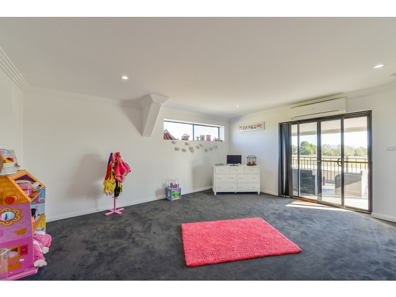 17 Manina Way, Tamworth NSW 2340