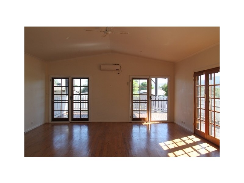 54 Wilburtree Street, Tamworth NSW 2340