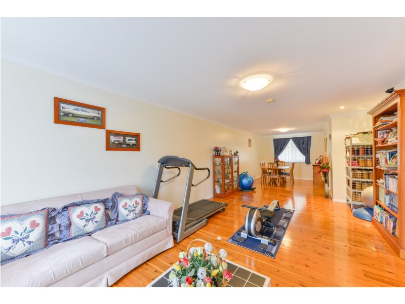 140 Elizabeth Drive, Tamworth NSW 2340