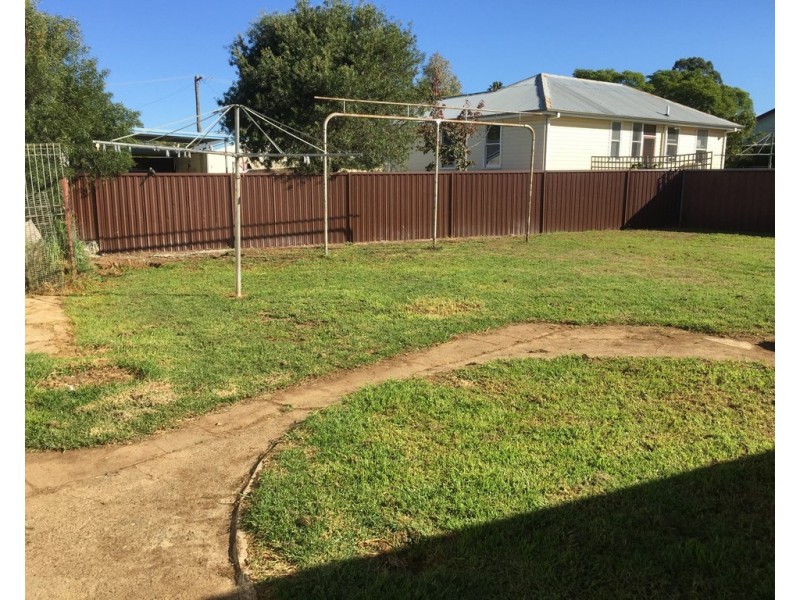 4 Petra Avenue, Tamworth NSW 2340