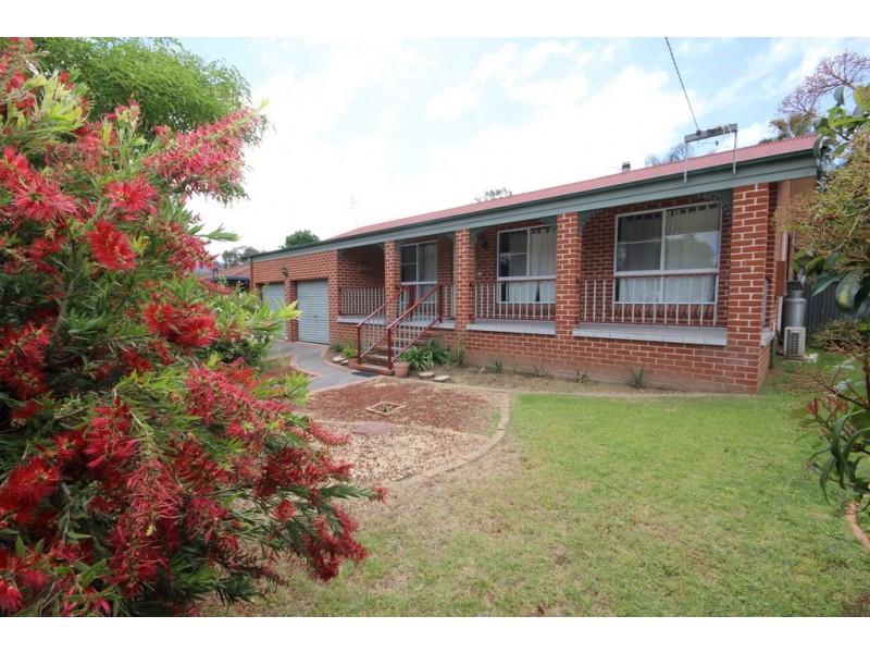 13 Willow Park Drive, Kootingal NSW 2352