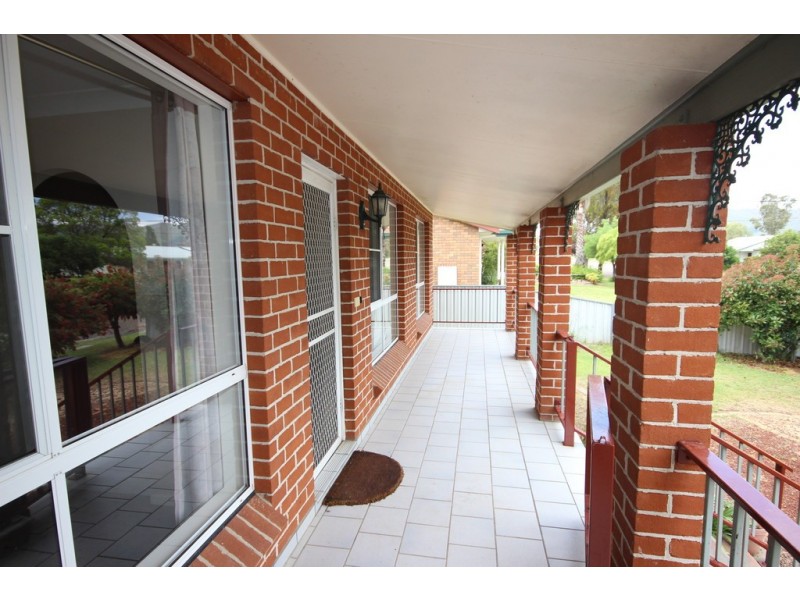 13 Willow Park Drive, Kootingal NSW 2352