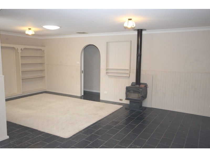 13 Willow Park Drive, Kootingal NSW 2352