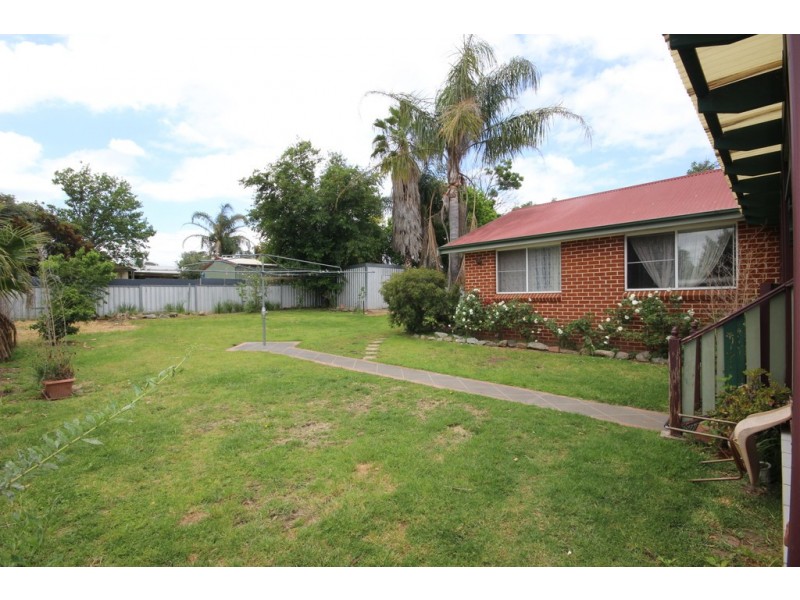 13 Willow Park Drive, Kootingal NSW 2352