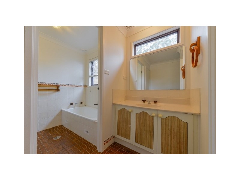 7 Waratah Place, Tamworth NSW 2340