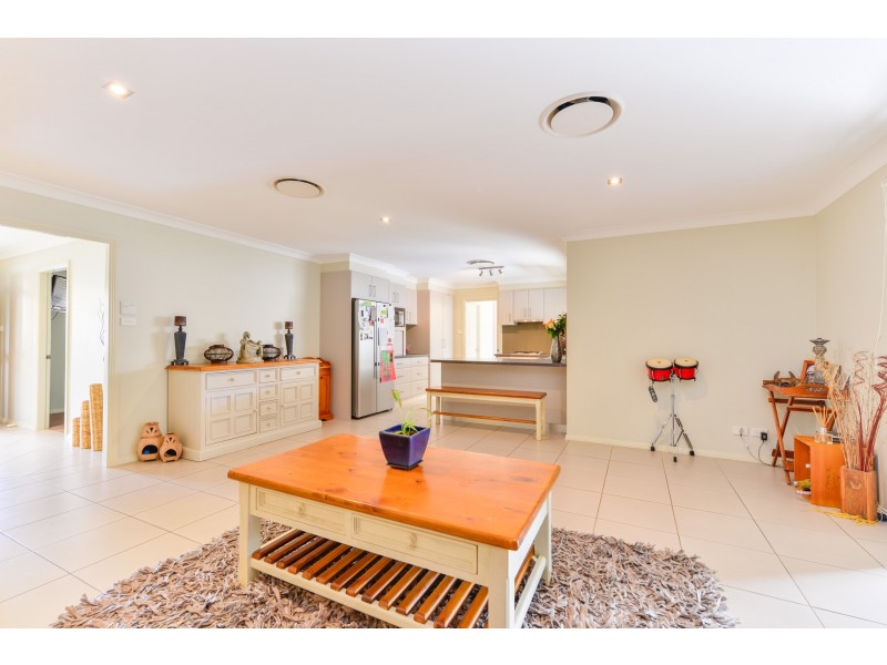 6 Hibiscus Way, Calala NSW 2340