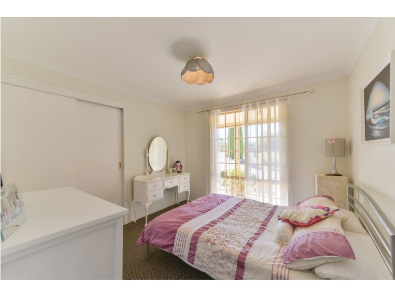 2 Palmer Drive, Tamworth NSW 2340