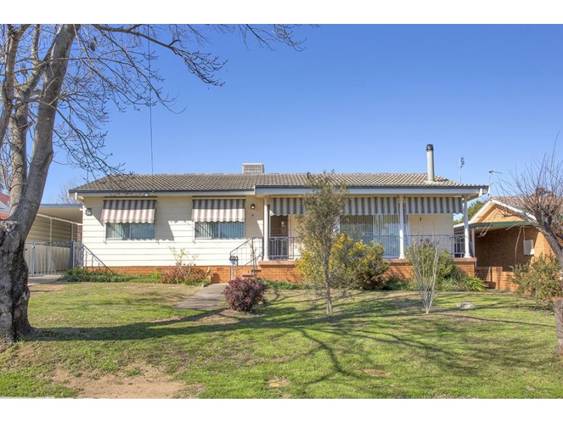 9 Higgins Lane, Tamworth NSW 2340