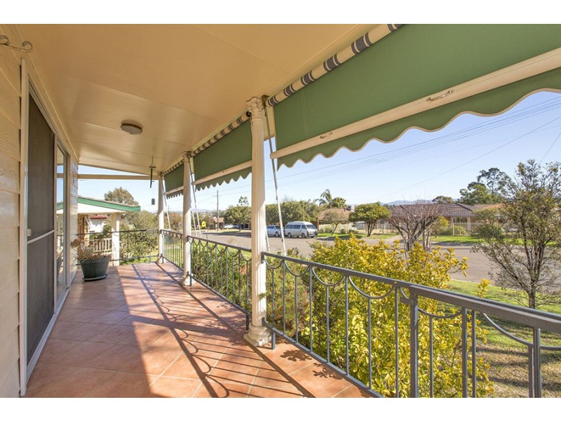 9 Higgins Lane, Tamworth NSW 2340