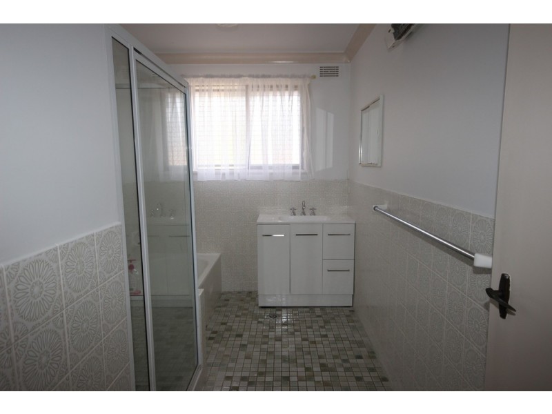 18 John Street, Tamworth NSW 2340