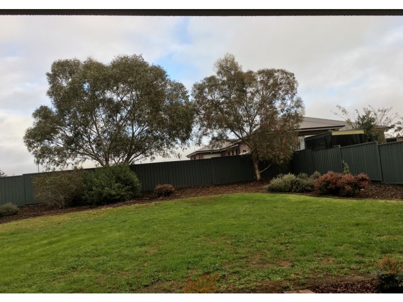 54 The Heights, Tamworth NSW 2340