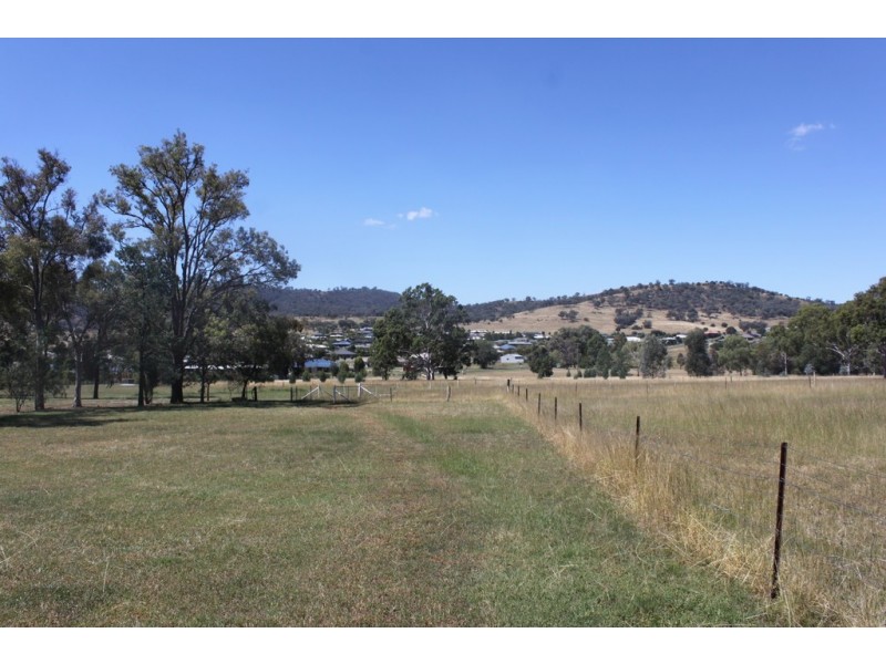 109 Browns Lane, Tamworth NSW 2340