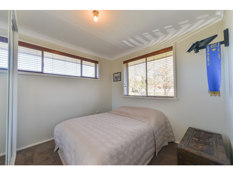 2 Flinders Street, Westdale NSW 2340